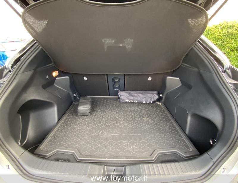 Toyota Yaris Cross 1.5 Hybrid 5p. E-CVT AWD-i Adventure