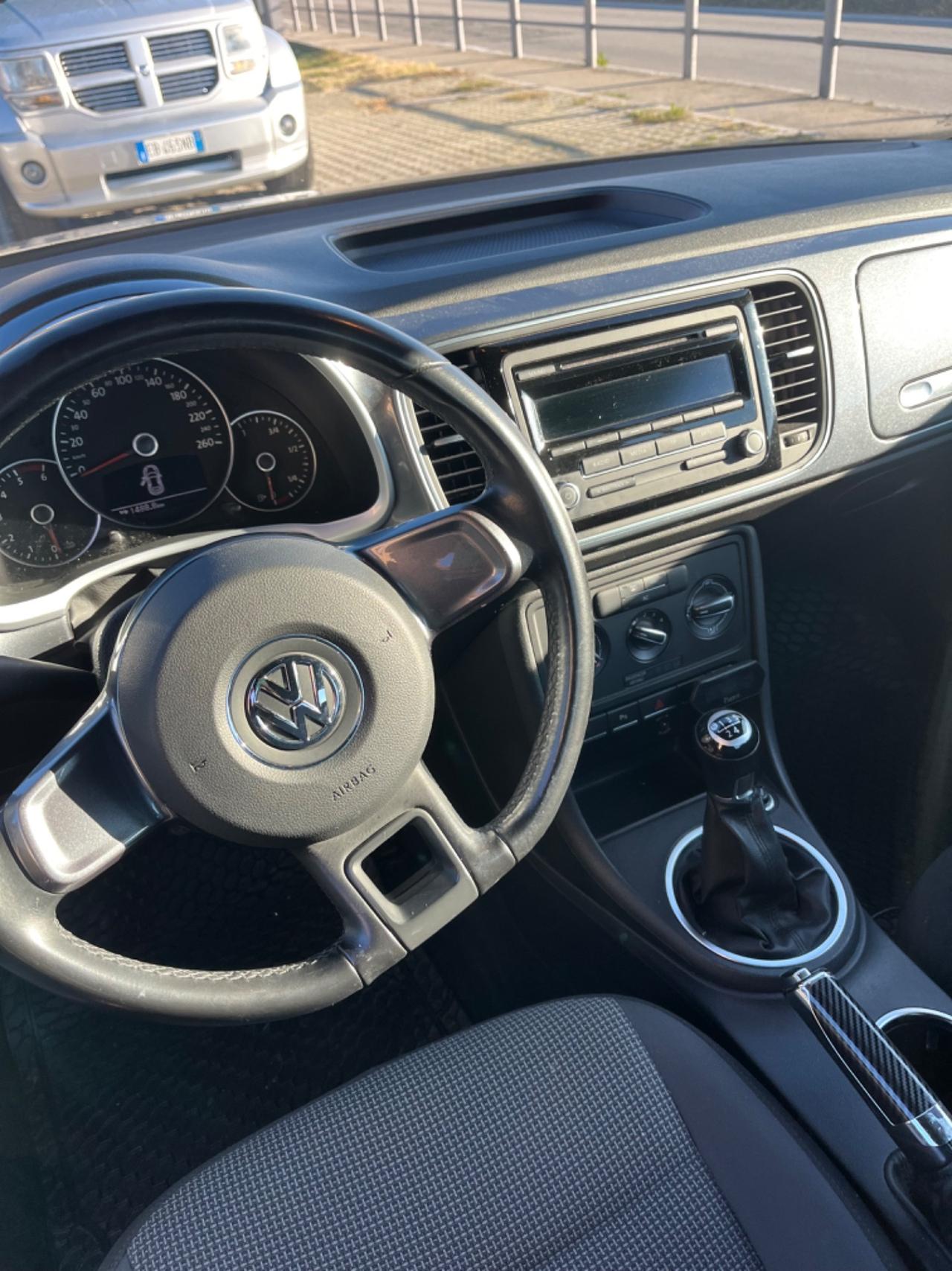 Volkswagen Maggiolino 1.6 TDI Design