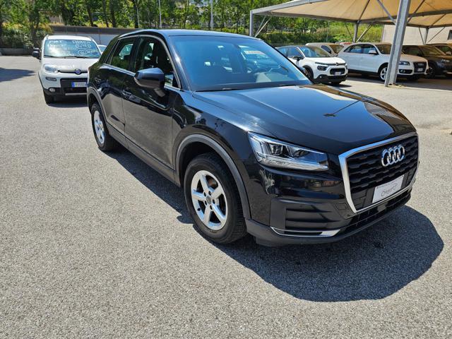 AUDI Q2 30 TDI S tronic Business