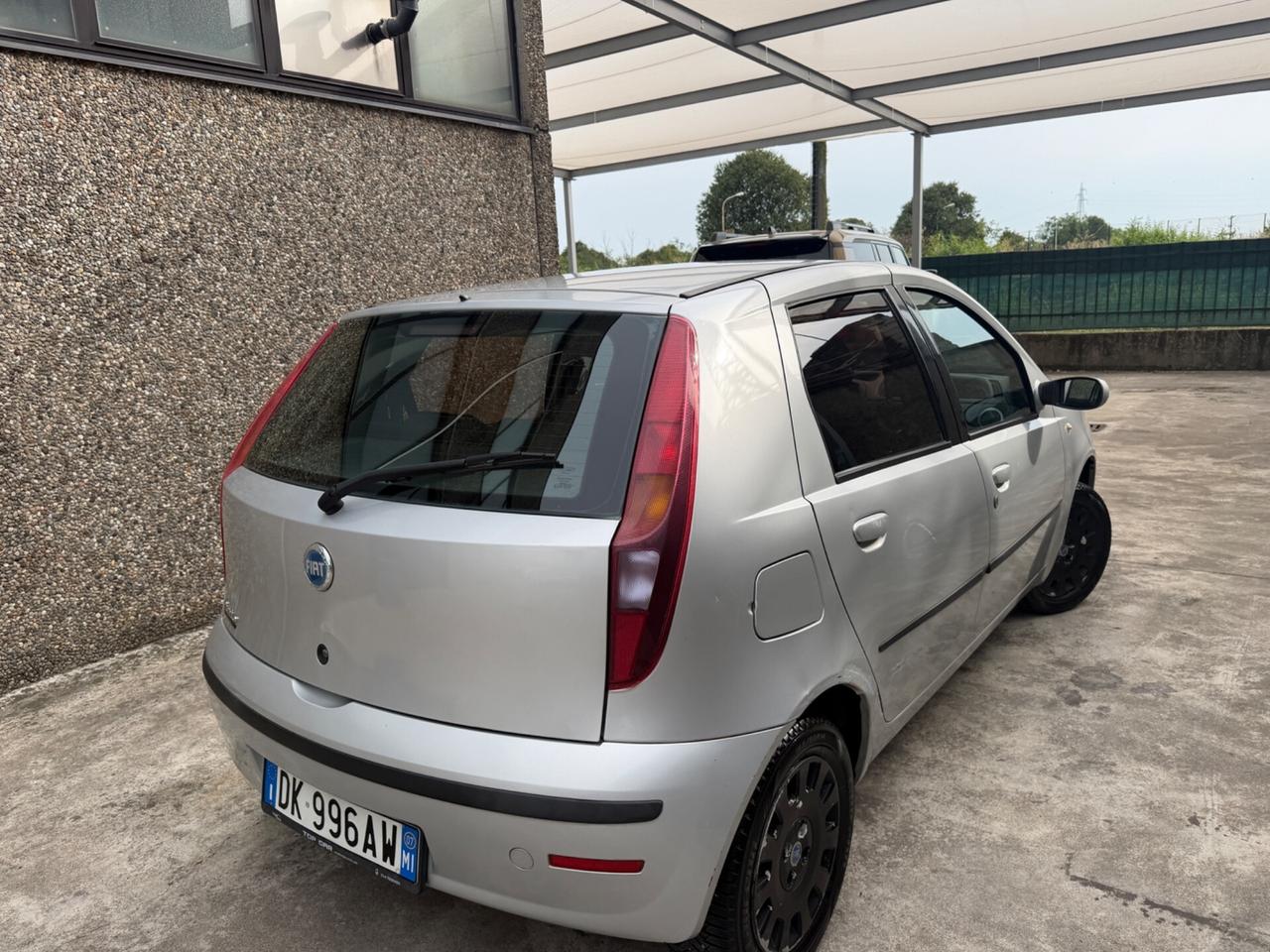 Fiat punto 1.2 benzina 44kw euro4 neopatentati