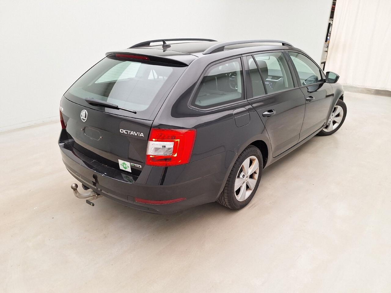Skoda Octavia 1.5 e-TEC DSG Wagon Executive