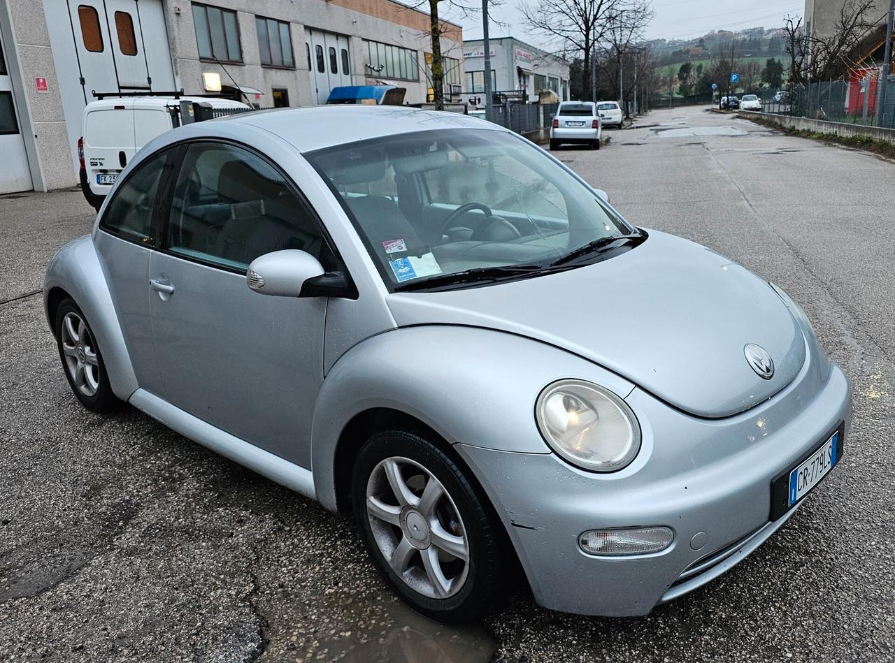 Volkswagen New Beetle 1.9 TDI 101CV