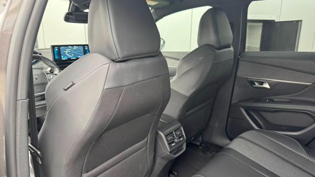 PEUGEOT 3008 BlueHDi 130 S&S EAT8 Allure Pack