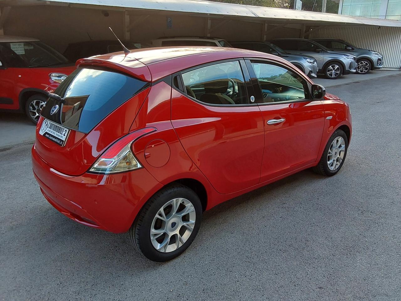 Lancia Ypsilon 1.2 69 CV GPL Ecochic Gold