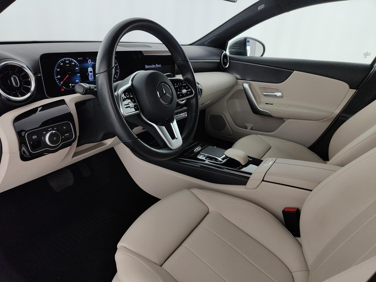 Mercedes-Benz A 200 Sport auto