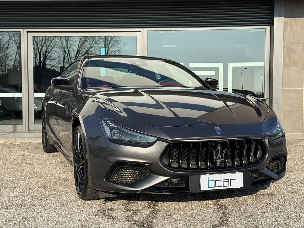 Maserati Ghibli V6 430 CV Q4 Gransport