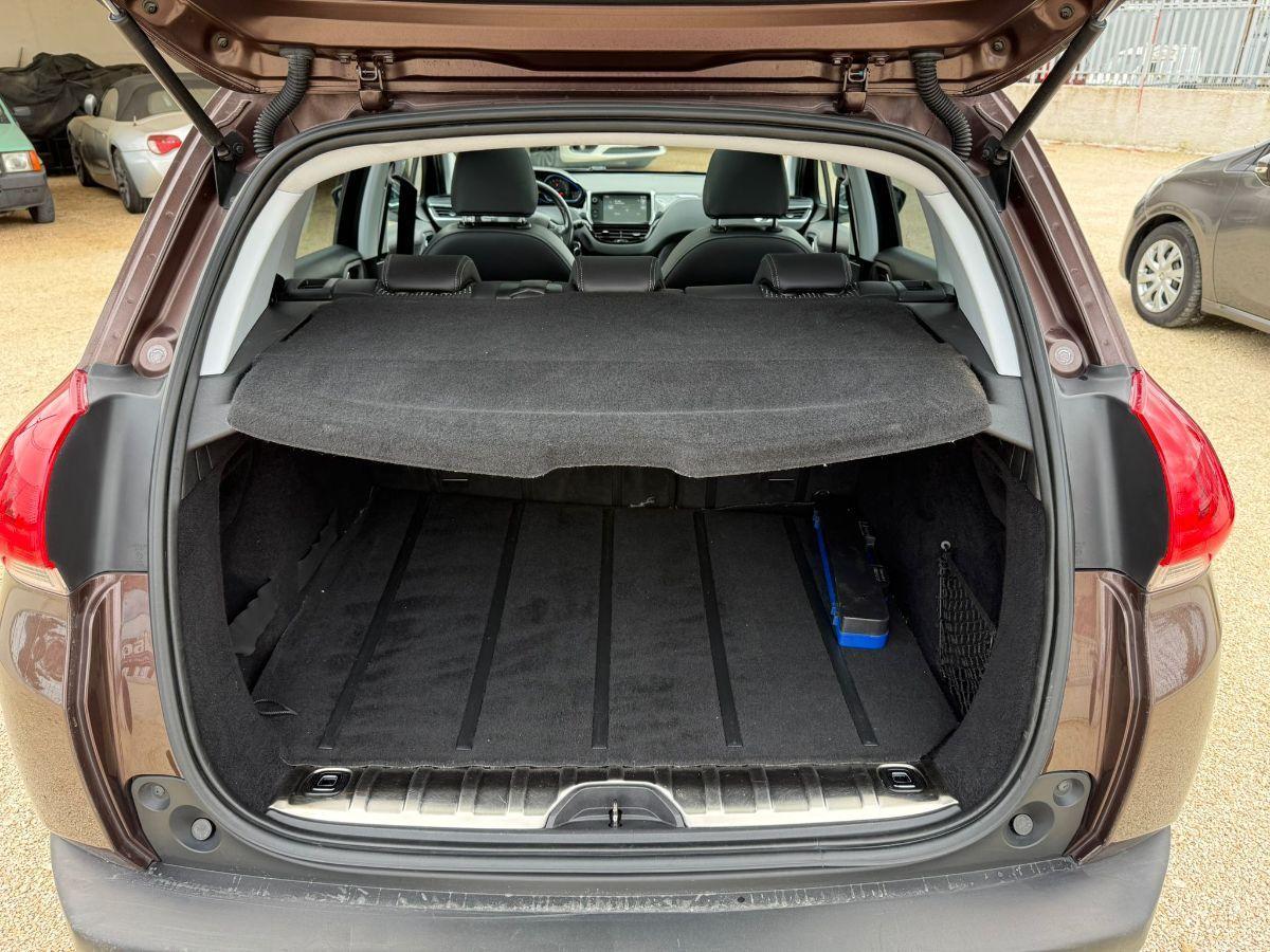 PEUGEOT - 2008 - 1.6 e-HDi 92 CV S&S Allure; Tetto Panoramico; Navigatore;