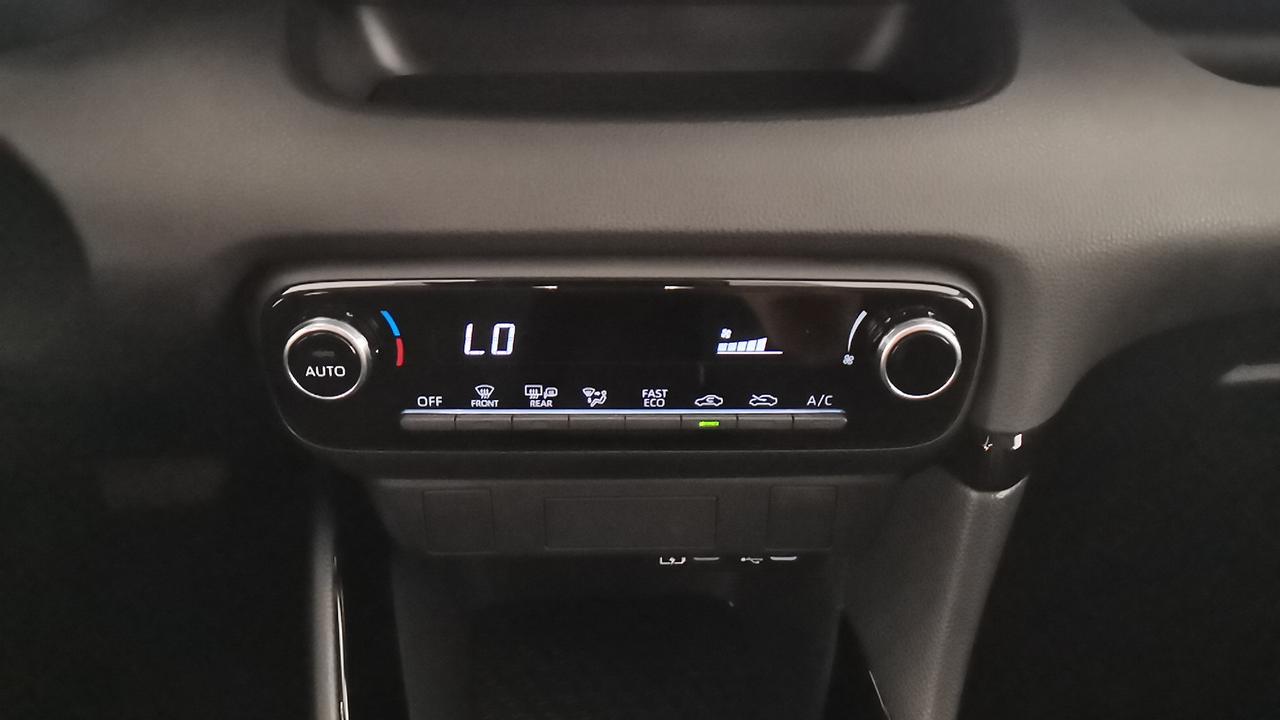 TOYOTA Yaris IV 2020 - Yaris 1.5h Trend