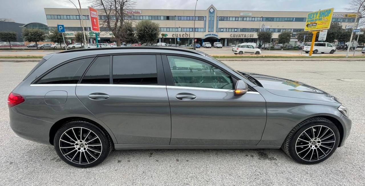 Mercedes-benz C 200 d S.W. Auto Premium (AMG) Automatico 135 mila km