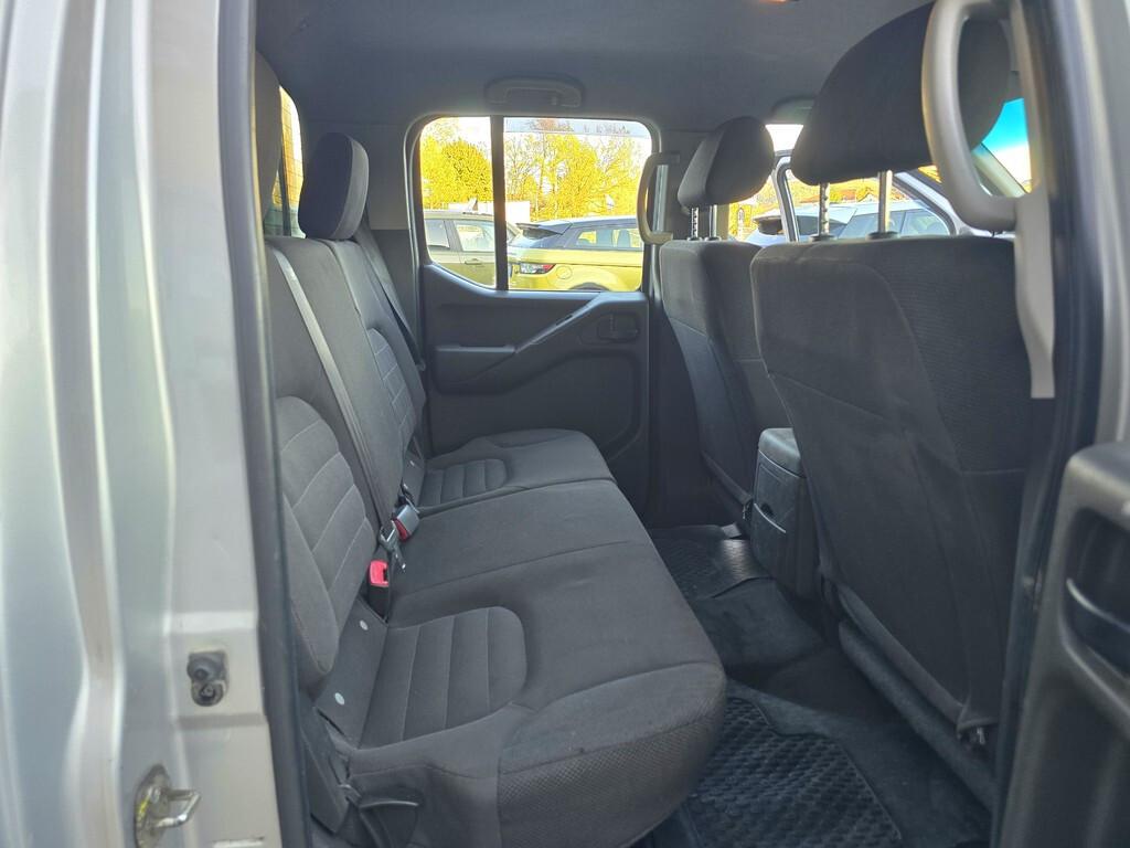 Nissan Navara 2.5 dCi 4 porte Double Cab SE