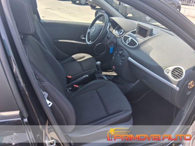 RENAULT Clio 1.2 16V 5 porte Dynamique