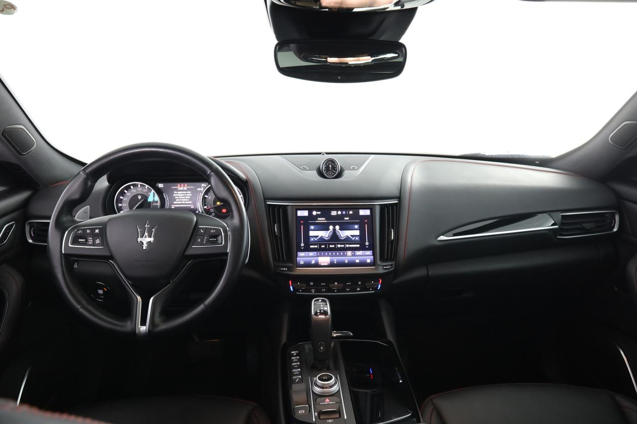 MASERATI Levante 330 CV MHEV AWD GT