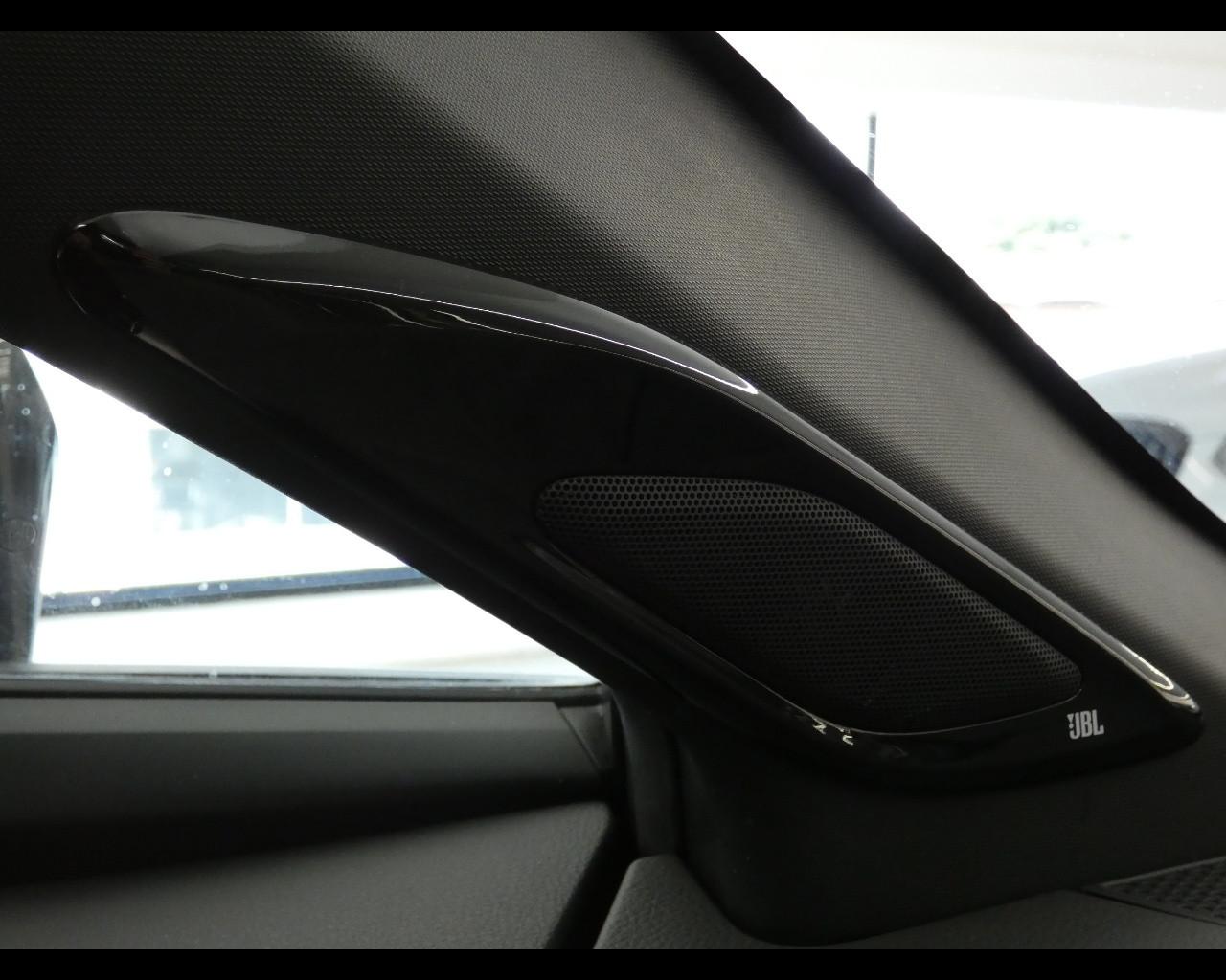 TOYOTA C-HR (2016-2023) - C-HR 1.8 Hybrid E-CVT Lounge