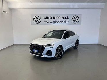 Audi Q3 SPB 35 TFSI S-tronic Identity Black