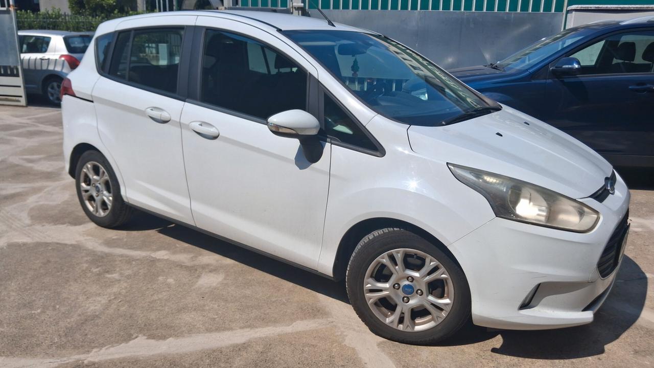 Ford B-Max 1.5 TDCi 95 CV Titanium E6