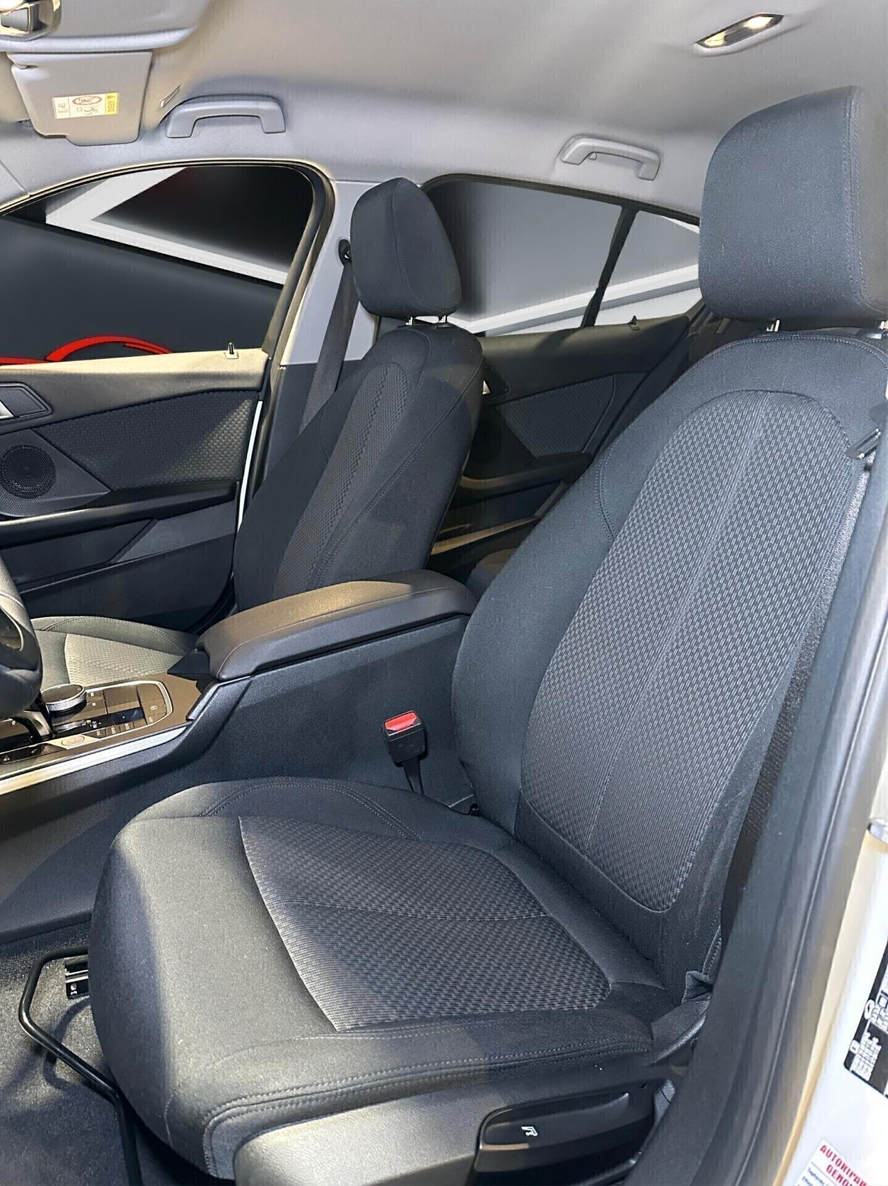 Bmw 118d 5p. Business Advantage iva esposta