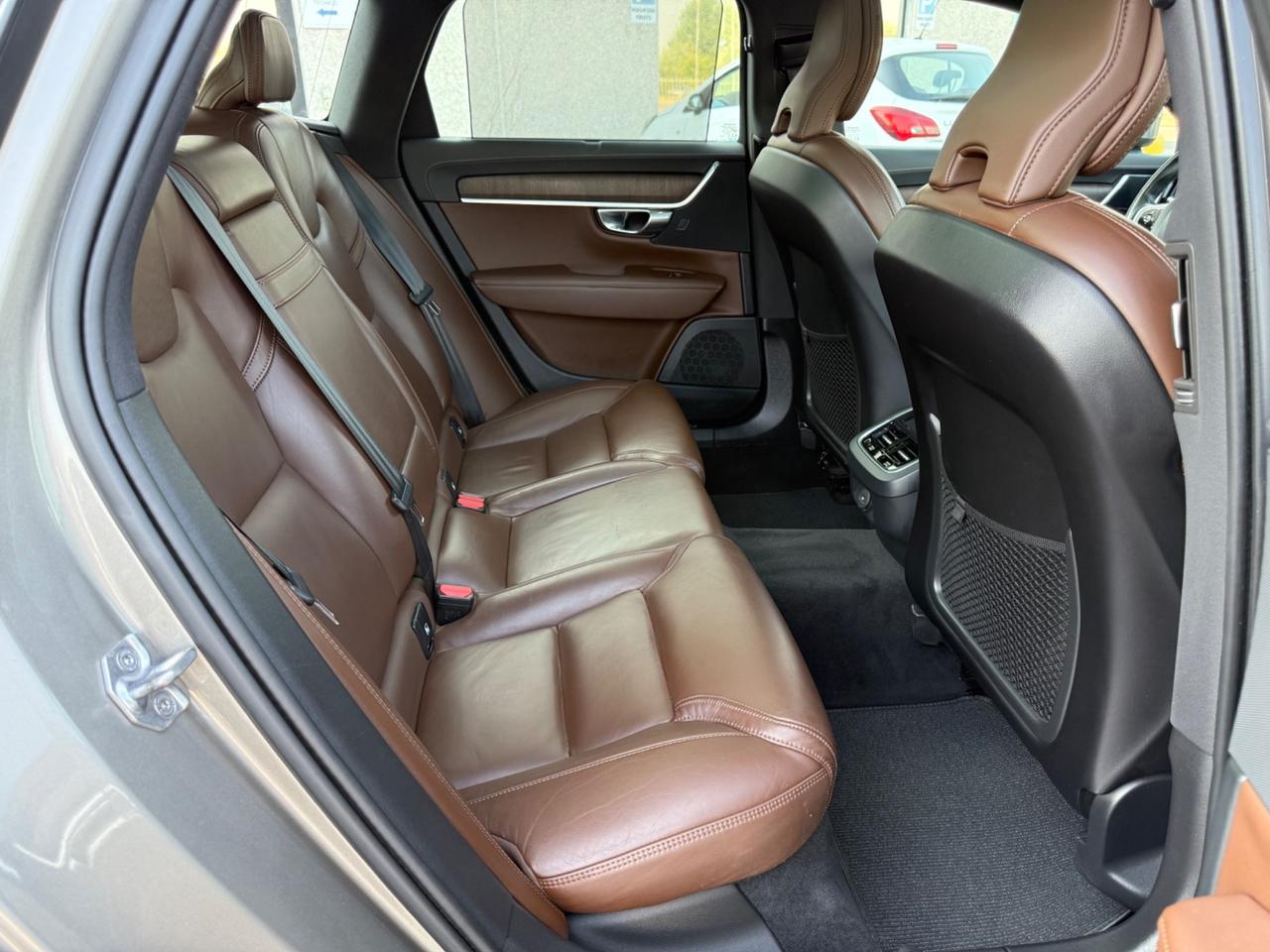 Volvo V90 Cross Country B4 AWD Geartronic Business Pro