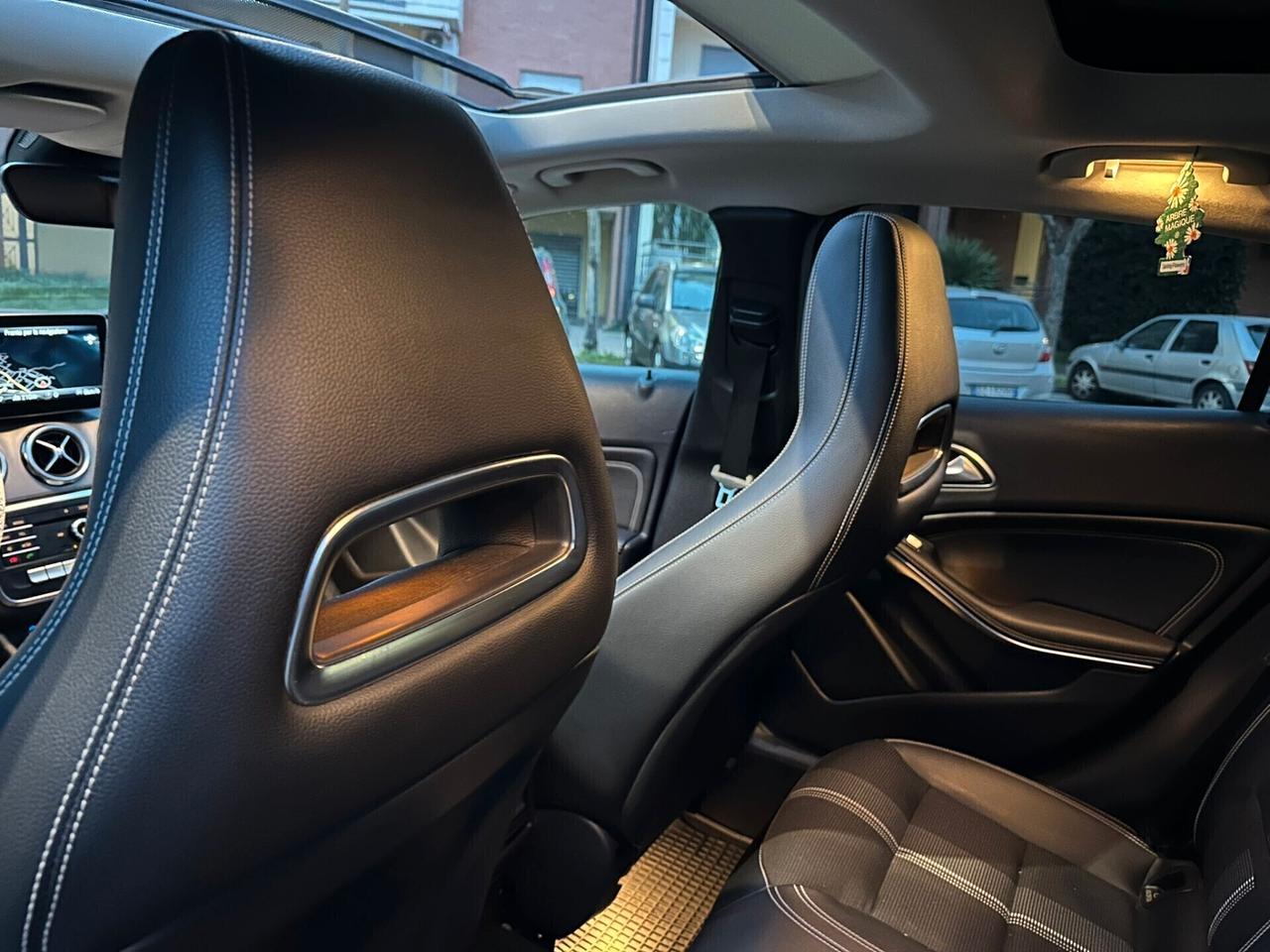 Mercedes-benz GLA 200 d Automatic Premium