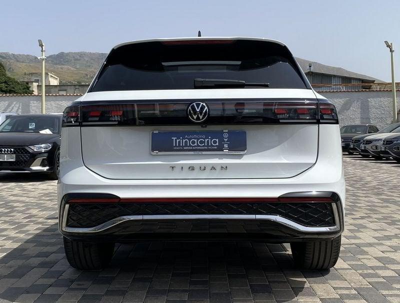 Volkswagen Tiguan R-Line 2.0 TDI 150CV DSG Tetto