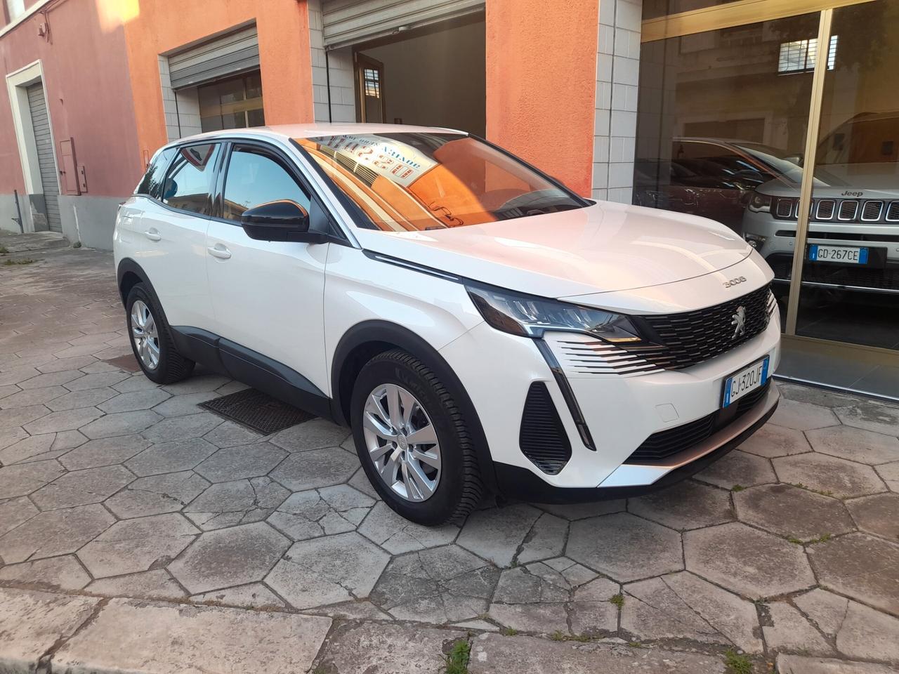 PEUGEOT 3008 1.5 BLUEHDI 130 CV