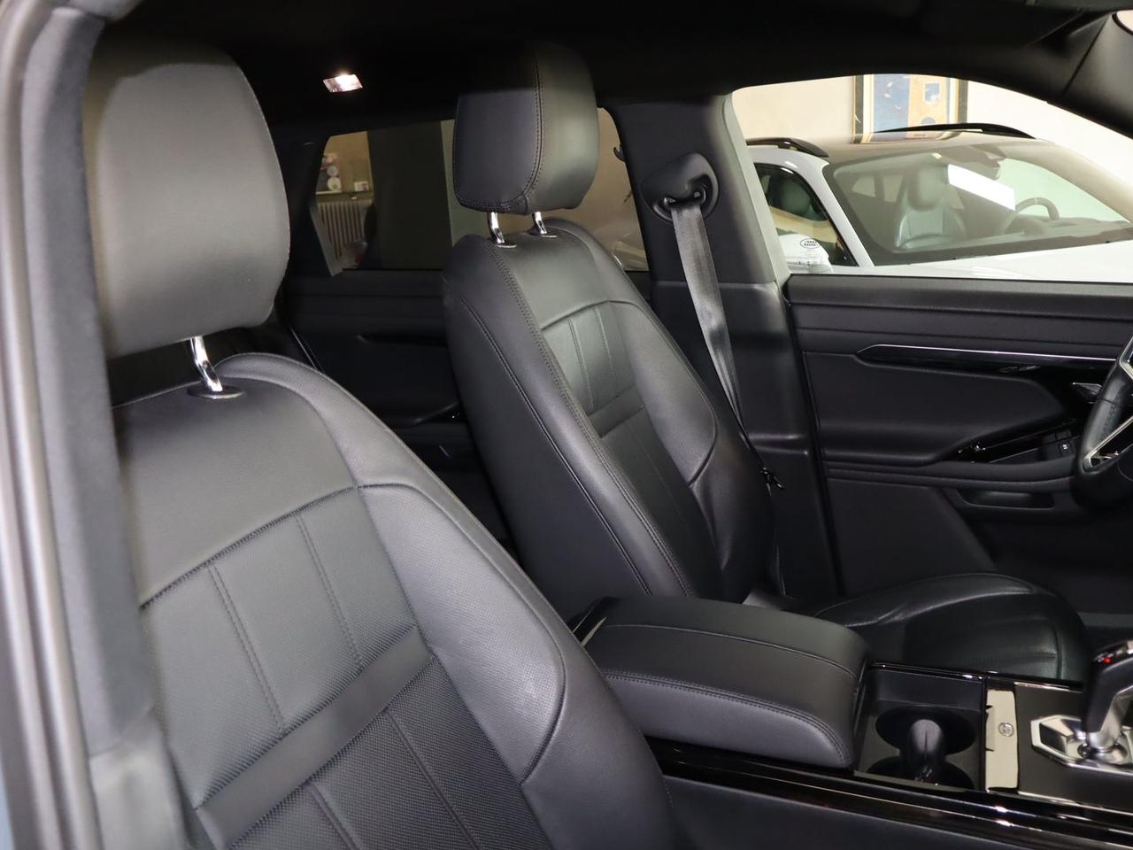 Land Rover Range Rover Evoque R-Dynamic SE #12166