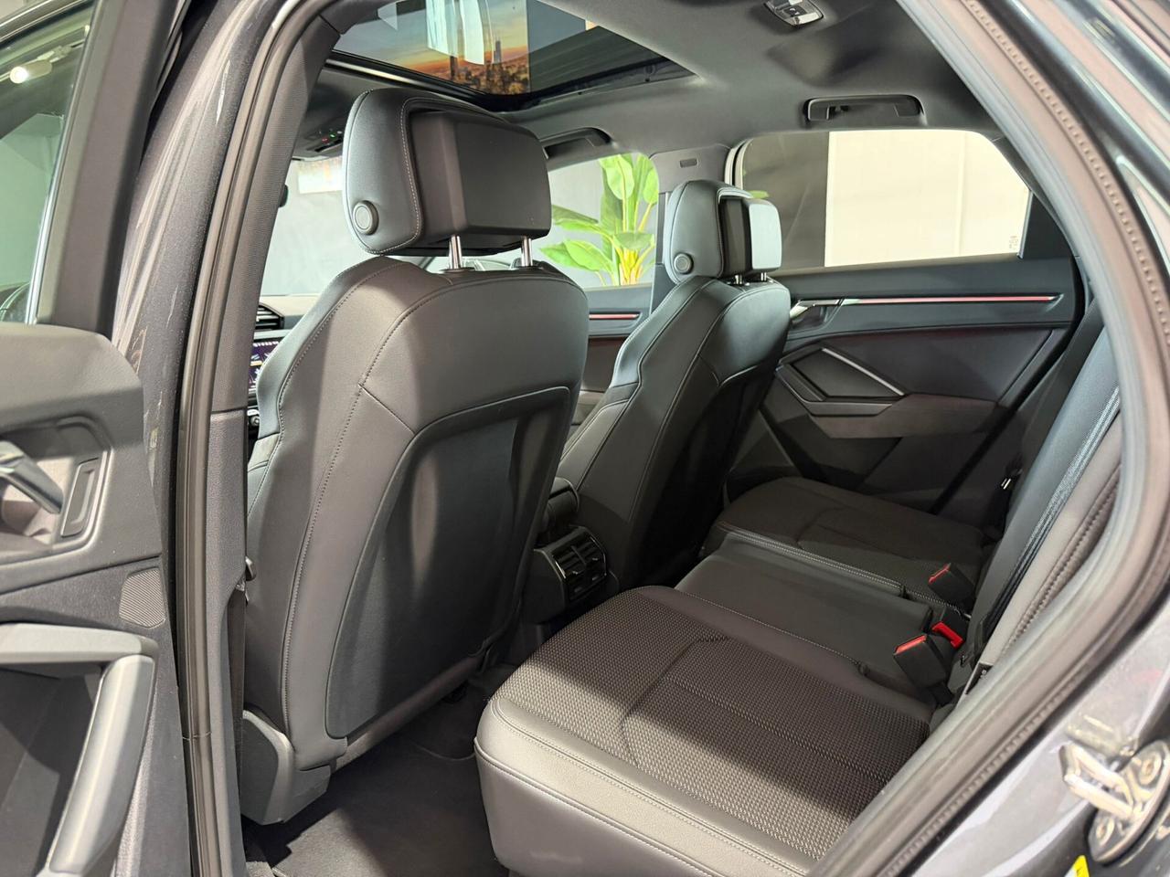 Audi Q3 SPB 35 TDI S-Line Identity Black S-Tronic