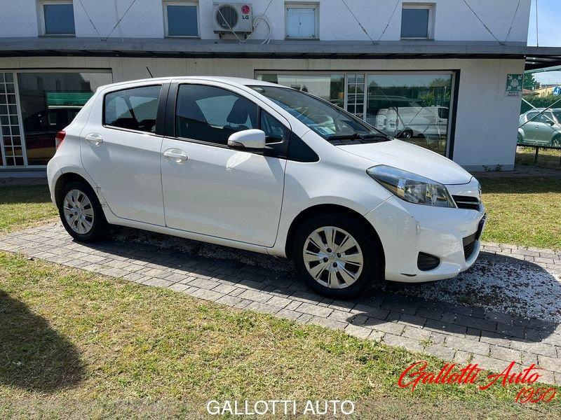 Toyota Yaris 1.0 Lounge