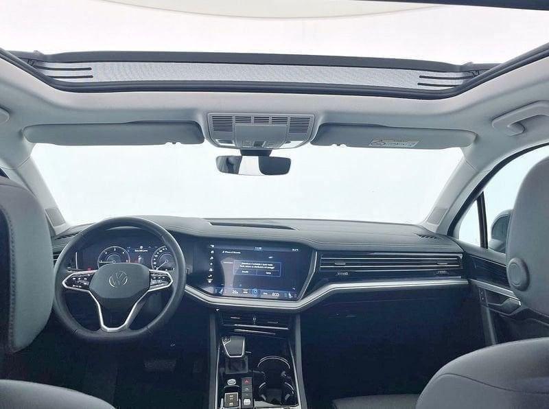 Volkswagen Touareg 3.0 V6 TDI SCR Elegance R-LINE