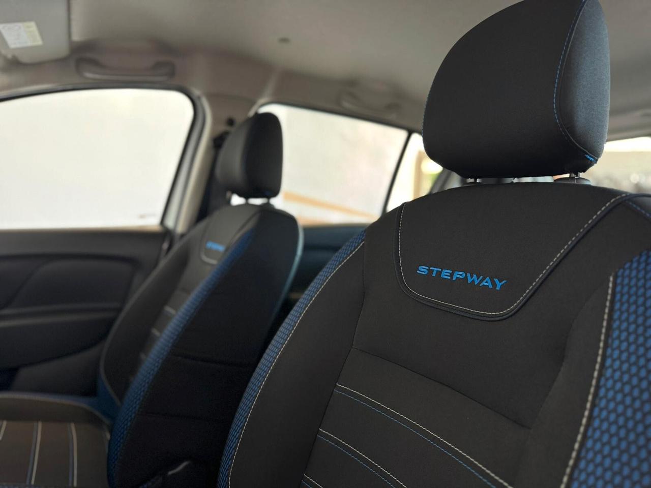 Dacia Sandero Stepway 1.0 TCe 100CV ECO-G 15th Anniversary