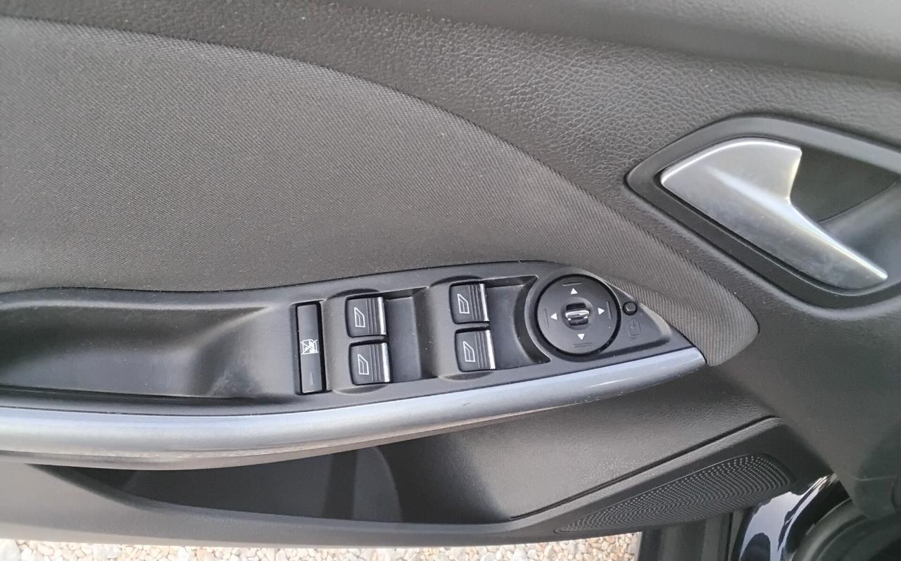 Ford Focus 1.6 TDCi 115 CV Titanium