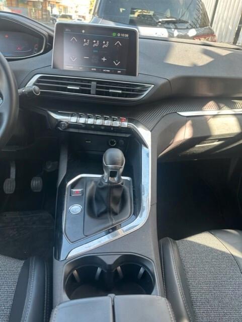 PEUGEOT 3008 1,6 HDI ALLURE 09/2017