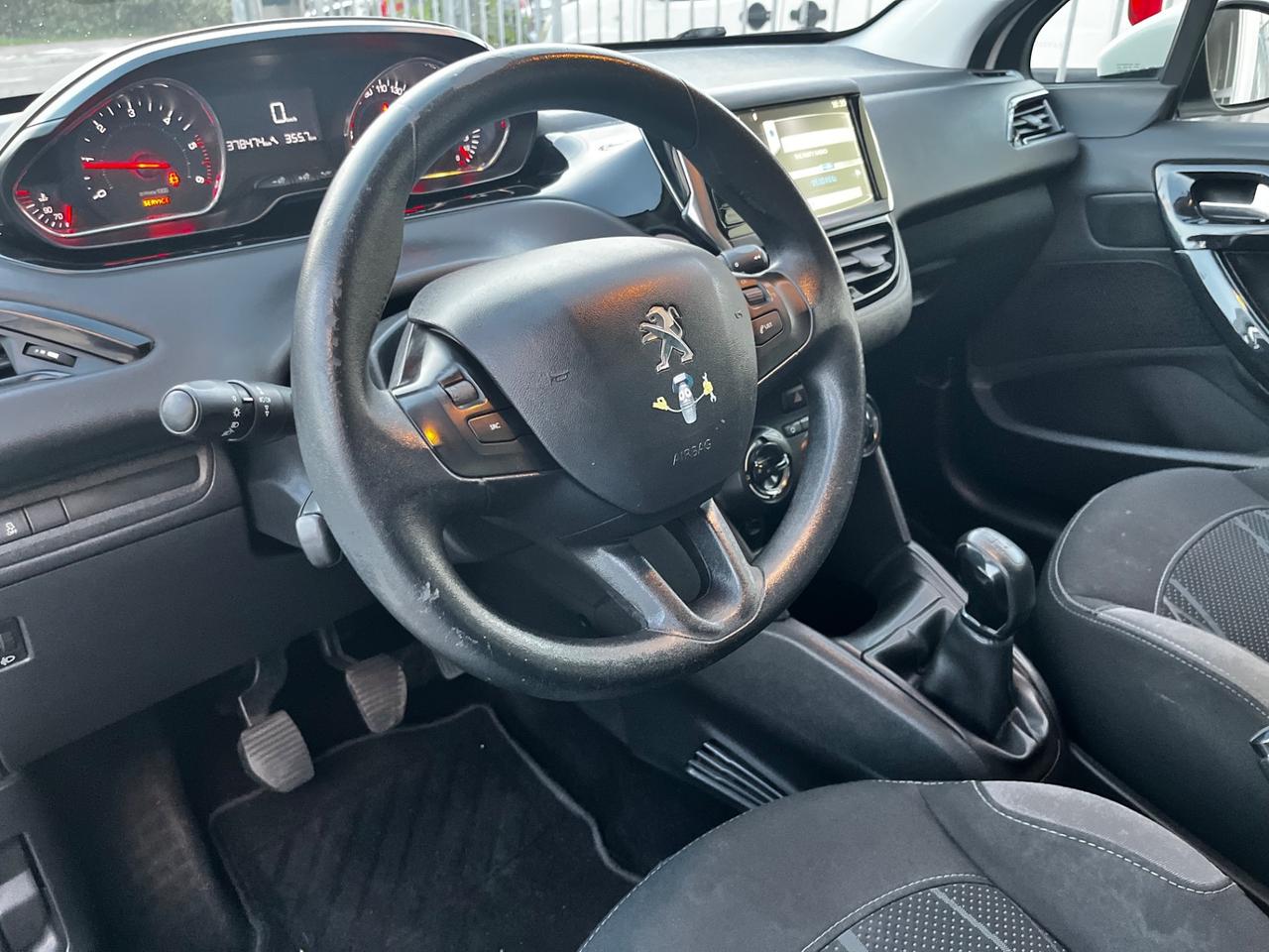 Peugeot 208 1.4 HDi 68 CV 5 porte Allure