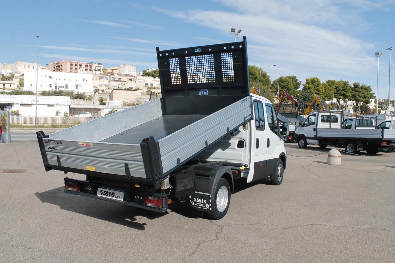 Iveco Daily 35C13 doppia cabina 7 posti cassone ribaltabile