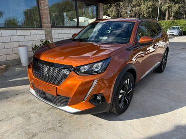 PEUGEOT 2008 BlueHDi 110 S&S Allure