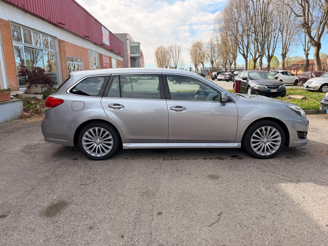 Subaru Legacy 2.0D SW Trend