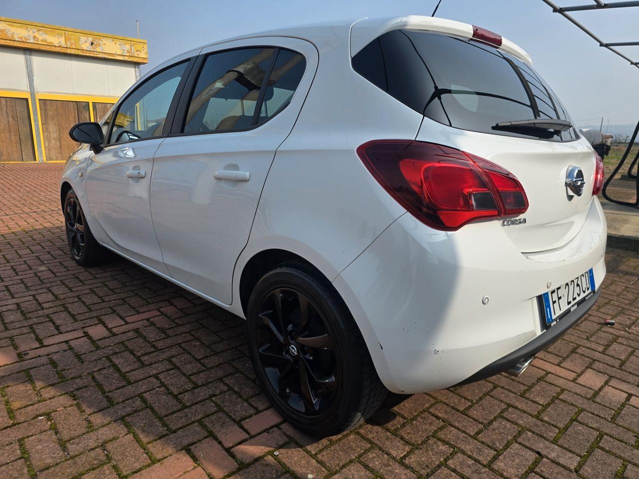 Opel Corsa 1.4 90CV GPL CASAMADRE , PERFETTA NEOPATENTATI
