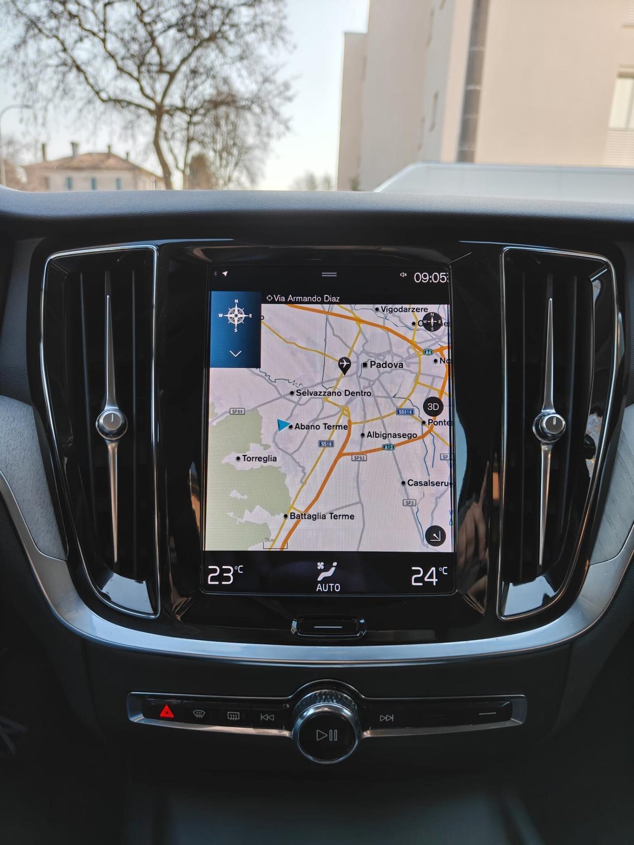 Volvo V60 Cross Country B4 (d) AWD automatico Plus