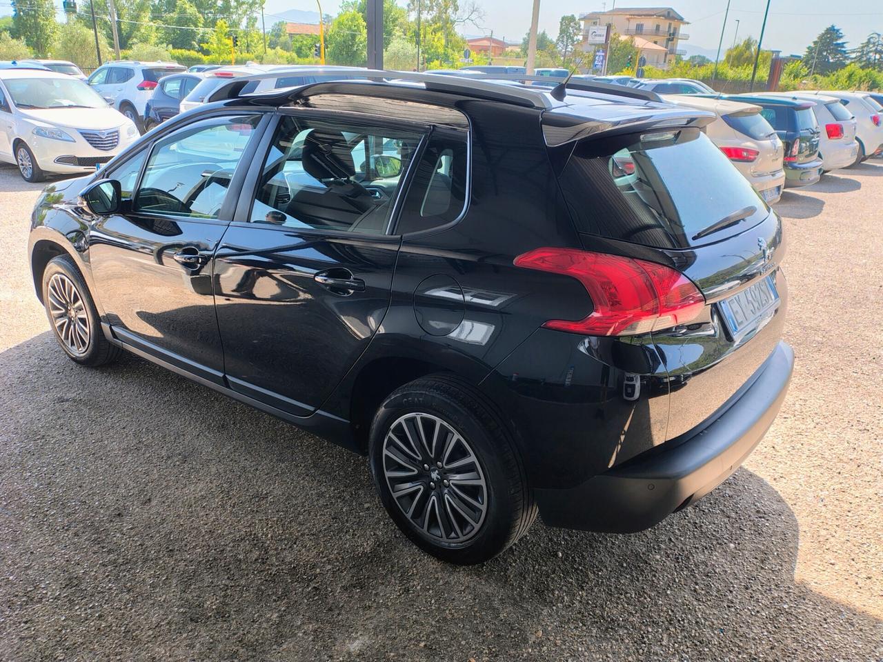 Peugeot 2008 PureTech 82 Allure