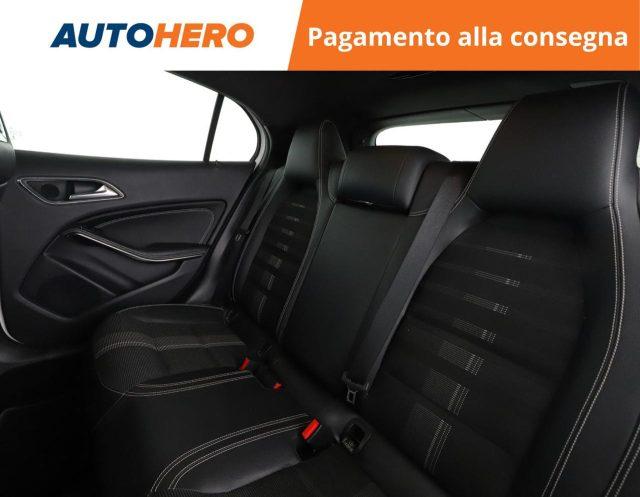 MERCEDES-BENZ GLA 180 d Automatic Sport