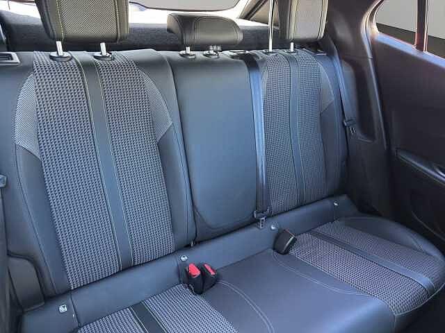 Peugeot 2008 PureTech 130 S&S GT