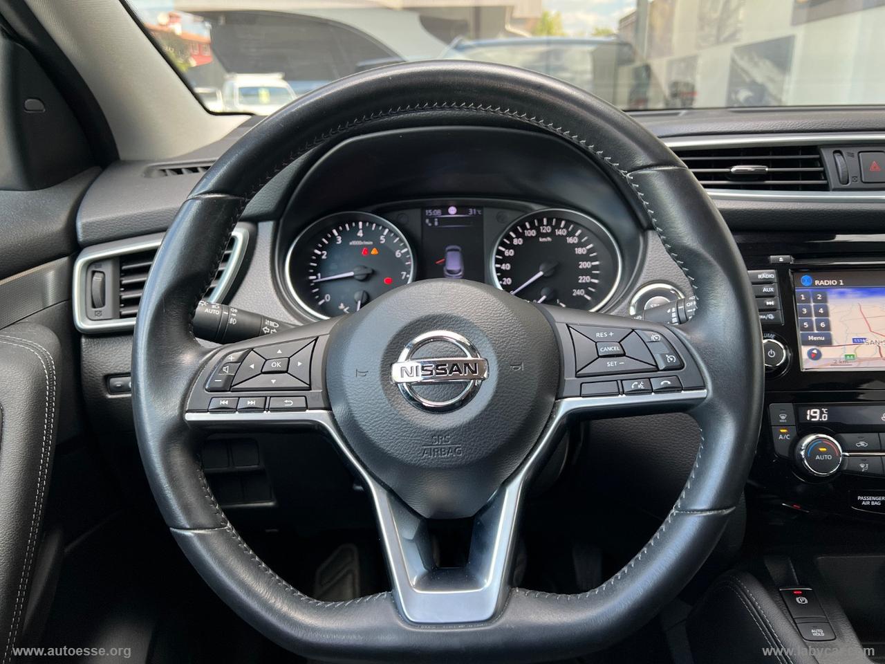 NISSAN Qashqai 1.2 DIG-T Tekna