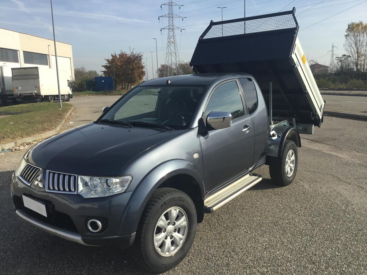 Mitsubishi L200 club cab cassone ribaltabile