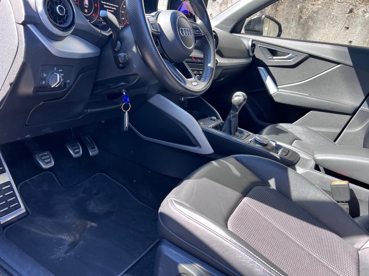 Audi Q2 30 TDI S line Edition Blockshaft