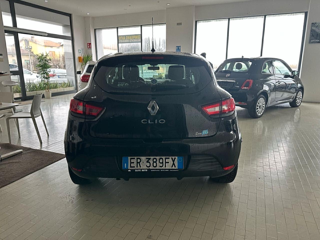 Renault Clio 1.2 75CV 5 porte METANO
