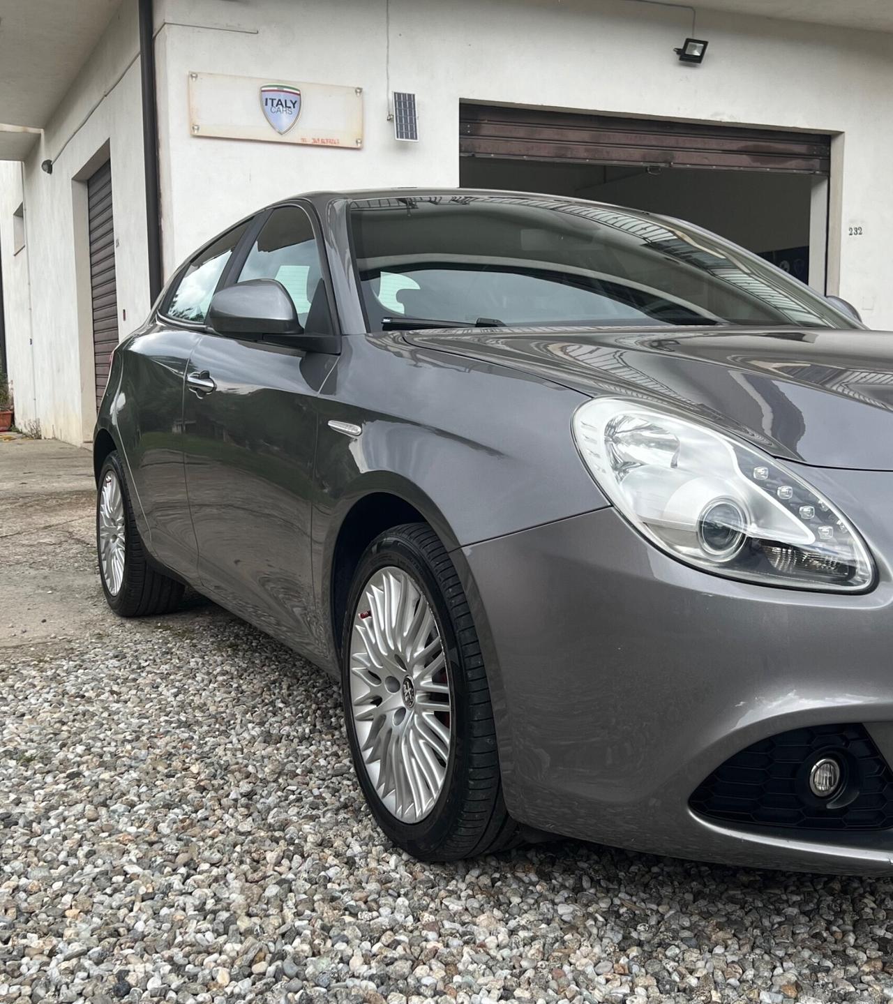 Alfa Romeo Giulietta 1.6 JTDm-2 105 CV Distinctive