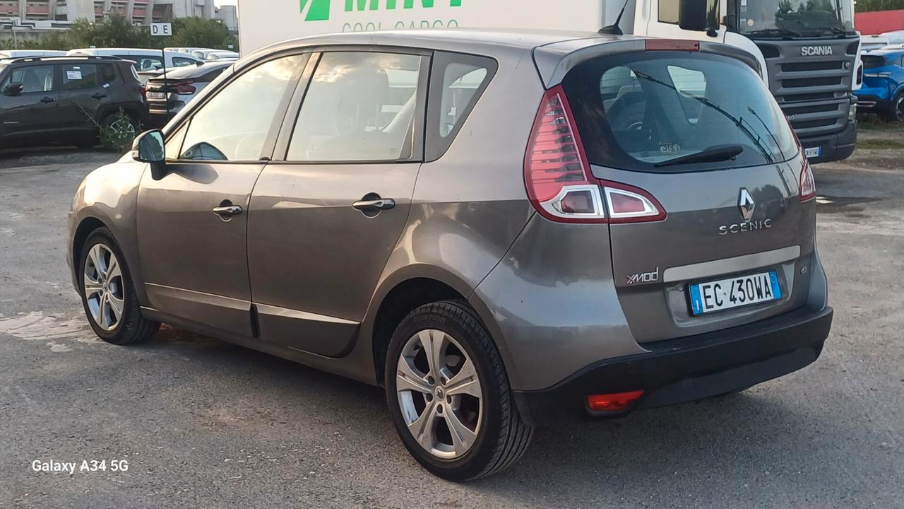 Renault Scenic Scénic X-Mod 1.5 dCi 110CV Luxe