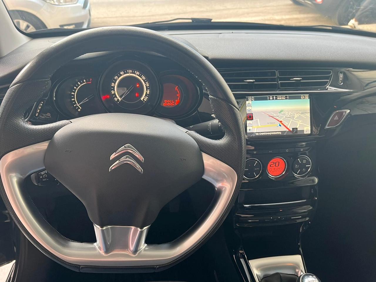 Citroen C3 PureTech 82 TETTO PANORAMICO