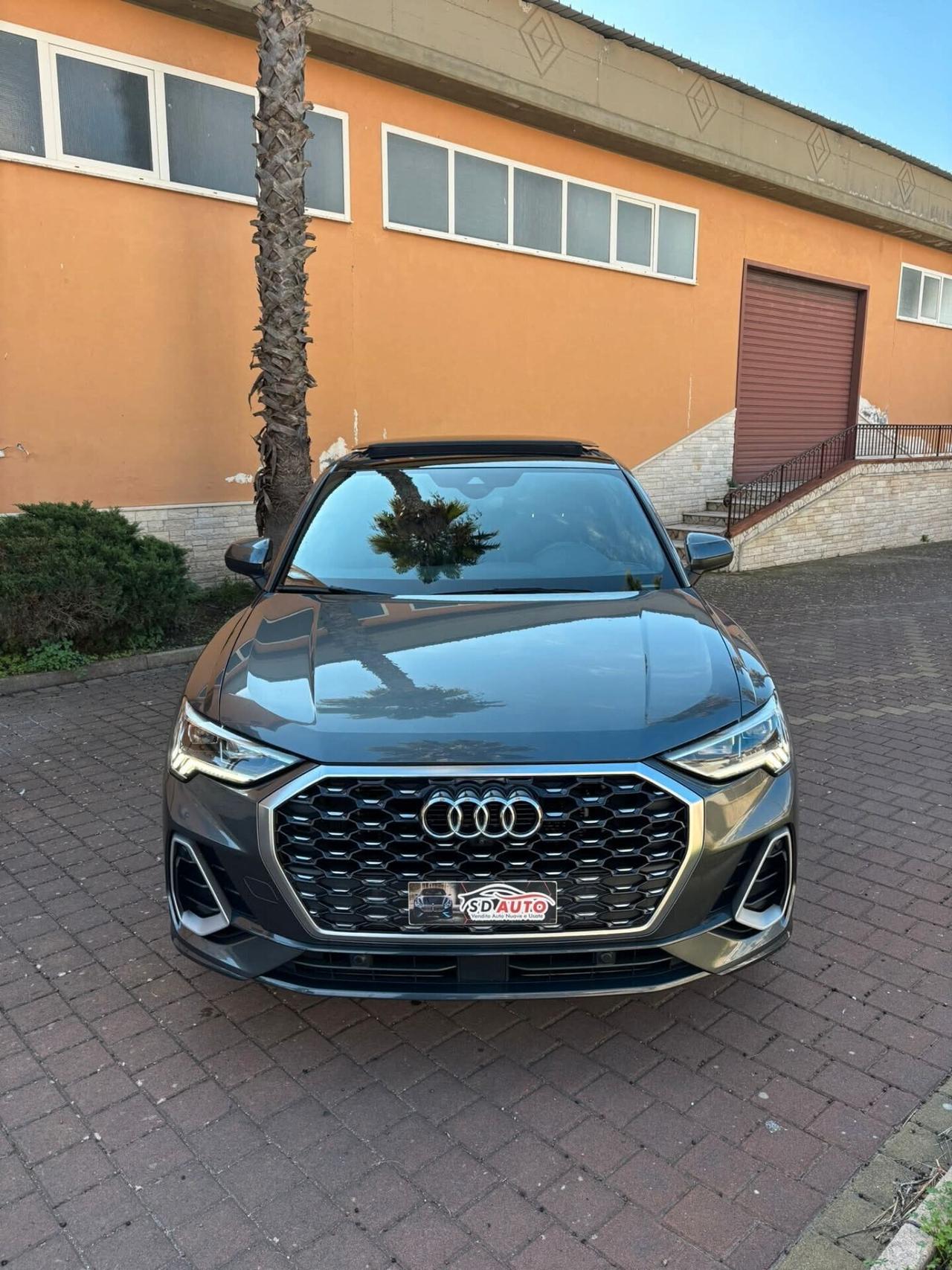 Audi Q3 35 TDI S tronic line edition//