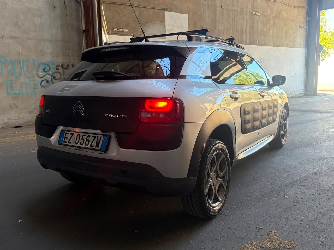 Citroen C4 Cactus BlueHDi 100 S&S Shine
