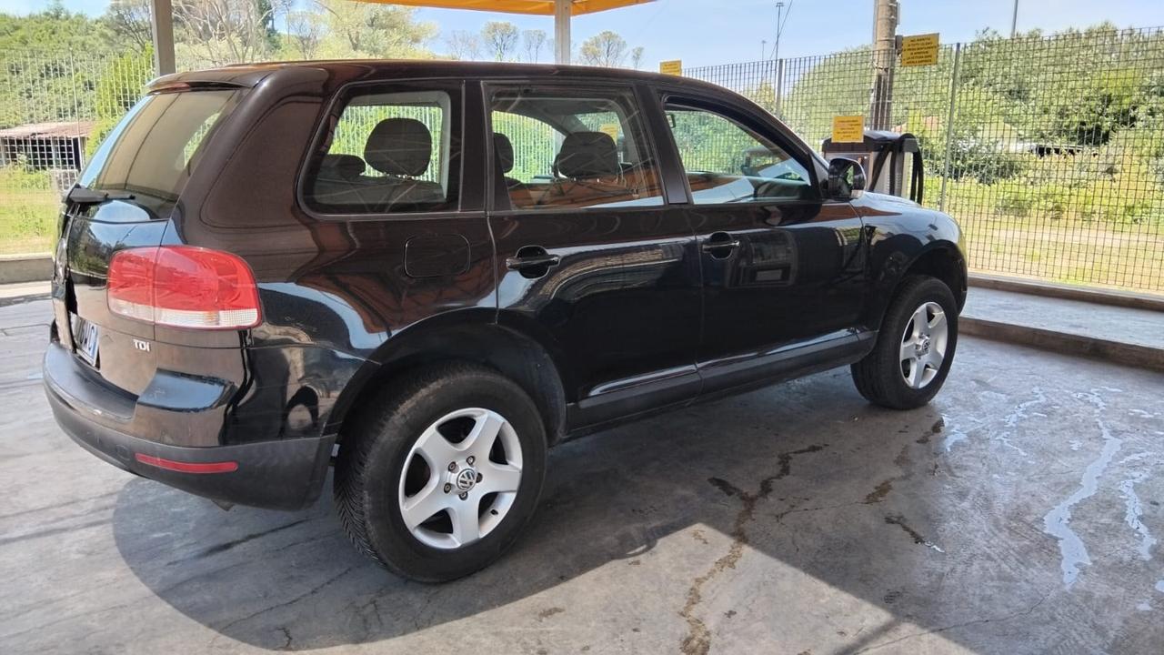 Volkswagen Touareg 2.5 TDI